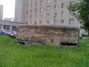 Сохранившийся ДОТ на улице Щусева. Великий Новгород. 2024