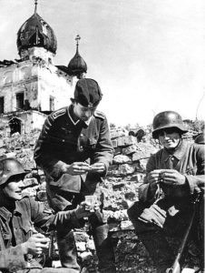 Испанцы в Кирилловом монастыре