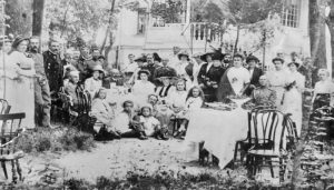 Дача губернатора в Старой Руссе. 1913 г. Дача губернатора в Старой Руссе. 1913 г.