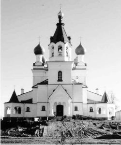 Церковь Дмитрия Солунского на Городенском погосте Батецкого района. Церковь Дмитрия Солунского на Городенском погосте Батецкого района.